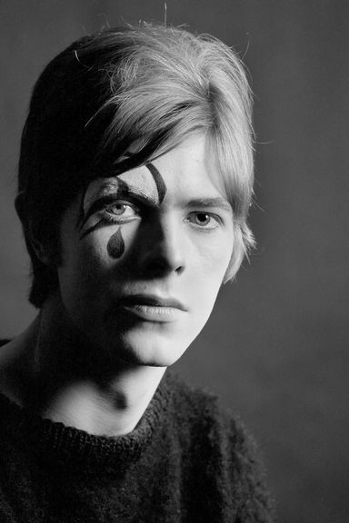 Potraits of Young David Bowie Taken by Gerald Fearnley