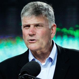 Franklin Graham speaking to the audience. Evengelist Franklin Graham concludes a two¬ñday Festival o