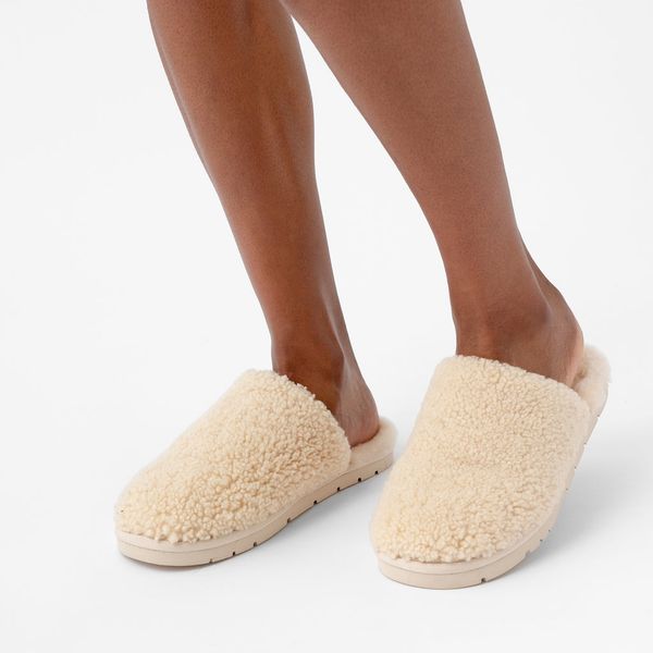 Cozy Earth Puffy Sheep Slipper