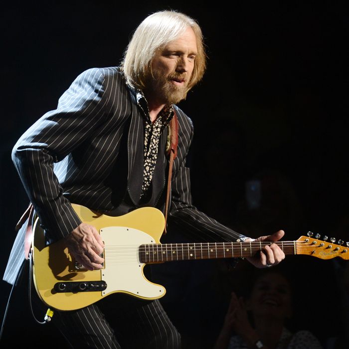 Tom Petty And The Heartbreakers perform at Royal Albert Hall.