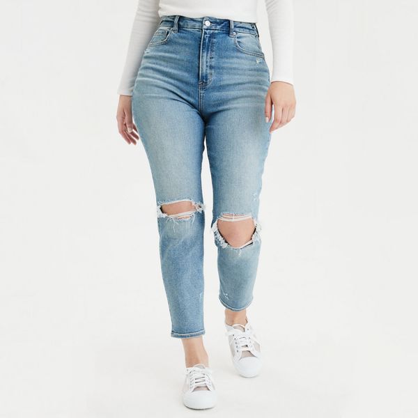 mom jeans for curvy girl