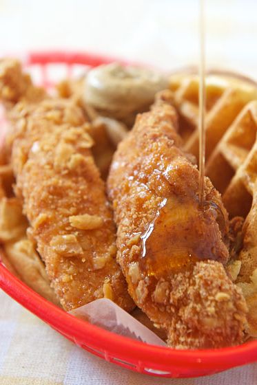 山乡村鸡肉和华夫饼