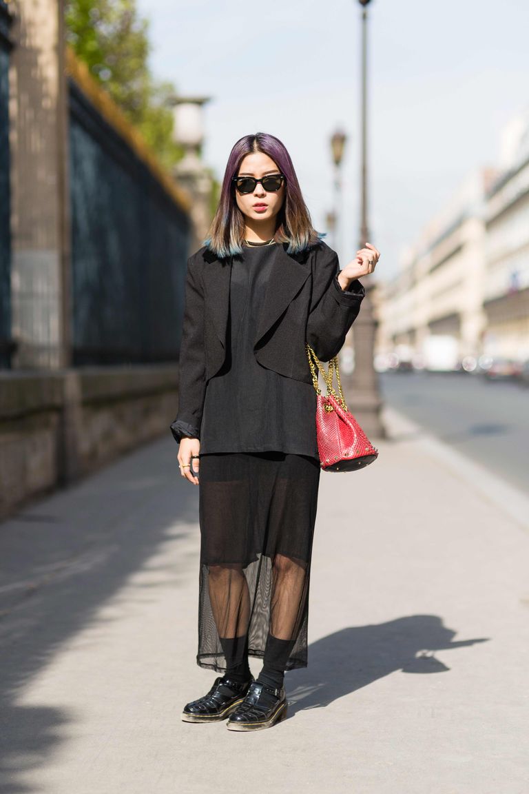 Paris Street Style: Black and White and Spring All Over