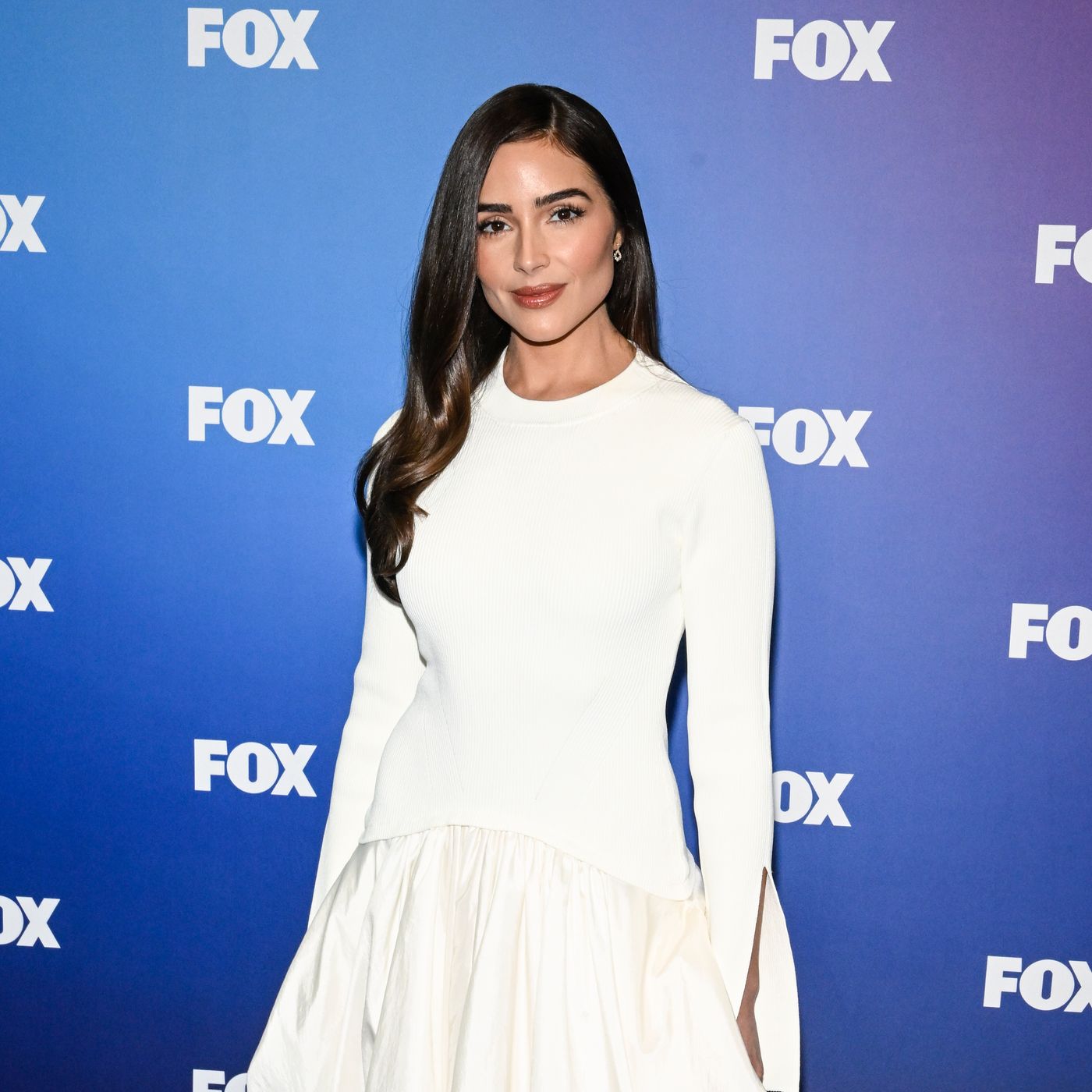 Olivia Culpo Wedding-Dress Drama, Explained