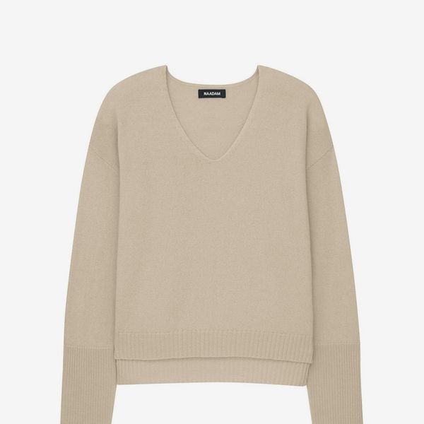 Naadam Cashmere Cropped V-Neck Sweater