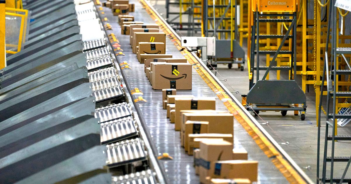 How Trump’s Tariffs Might Help Amazon — and Hurt Its Customers