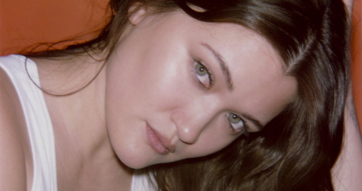 Karaoke With Isa Briones Is Not for the Weak