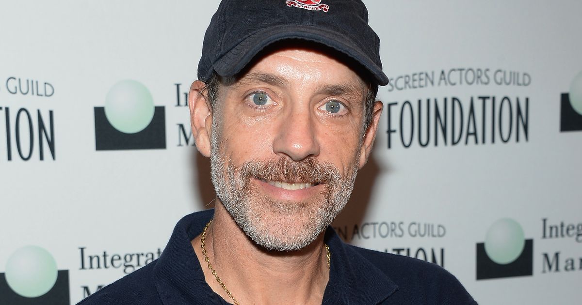 俳優、法と秩序ジェイス・アレクサンダー監督は、子供ポルノの告発で逮捕した