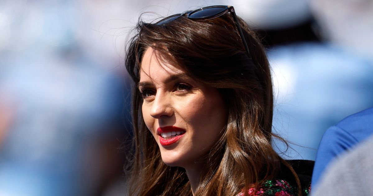 Bill Belichick's Girlfriend-Manager Says She's Suing Pablo Torre