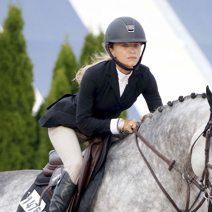 Mary-Kate Olsen Showed Horses at the 2016 Hamptons Classic