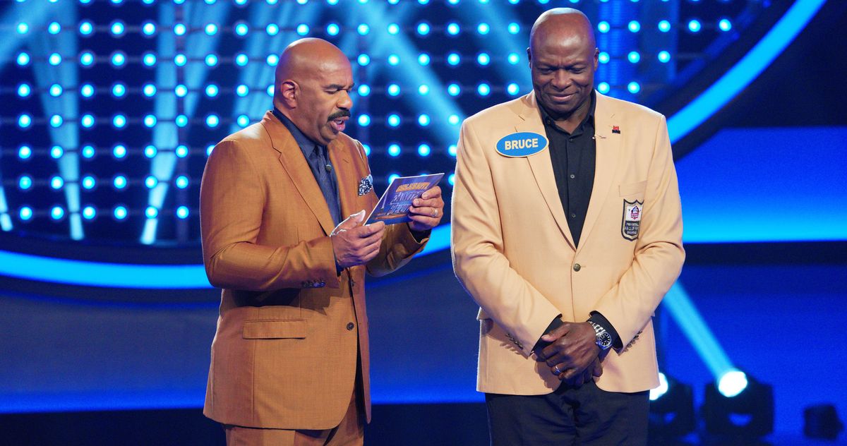 Bruce Smith Gives NSFW Answer on Family Feud: WATCH