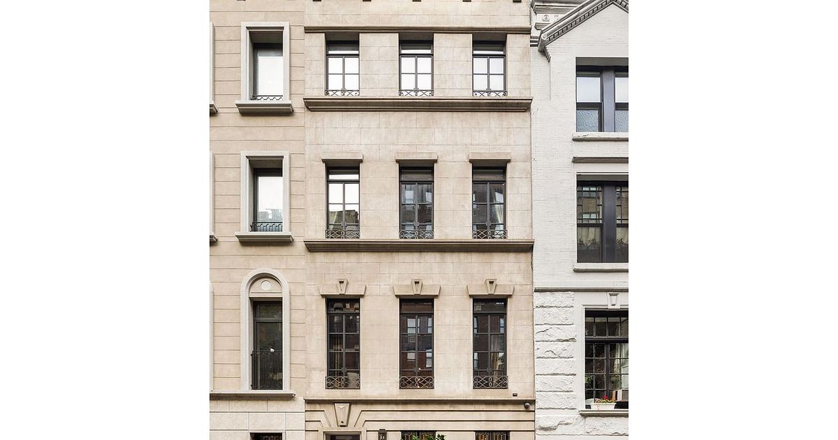 Is There a Squatter Living in This $13 Million Lenox Hill Townhouse?