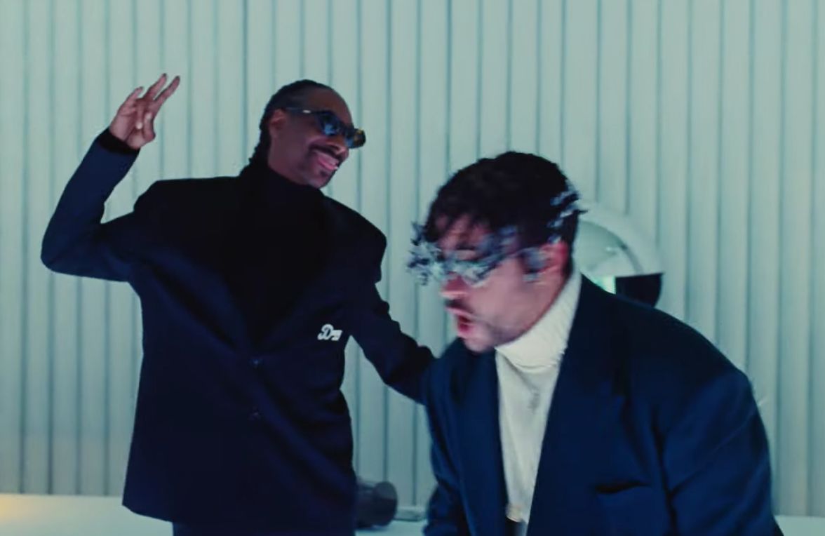 Snoop Dogg Cameos In Bad Bunny's Hoy Cobré Music Video