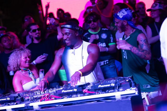 On Clubhouse Nights Miami