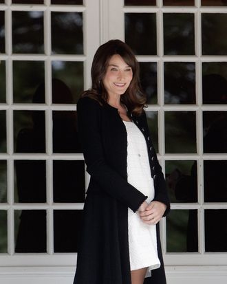 Pregnant Carla Bruni.