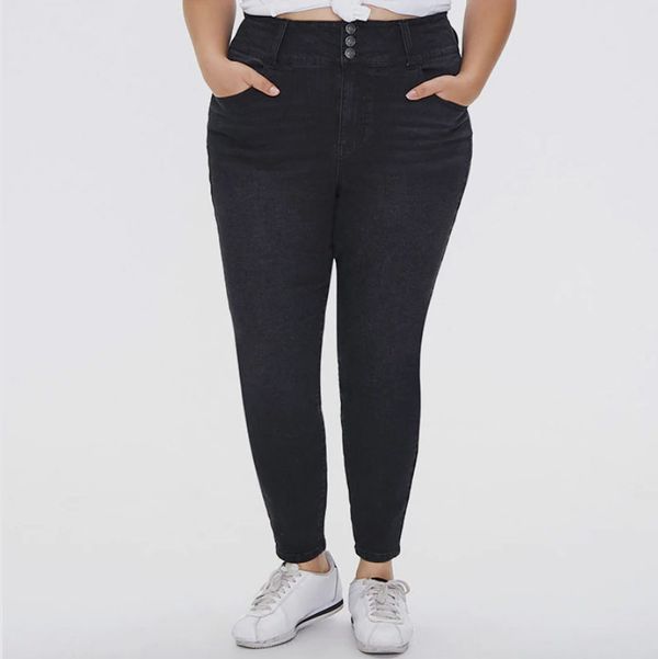 22 Best Plus Size Jeans According To Real Women 2021 The Strategist