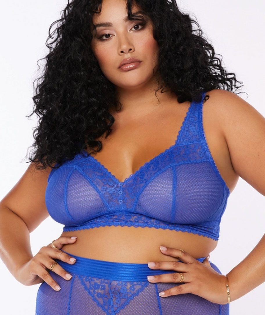 The Plus-Size Lingerie for