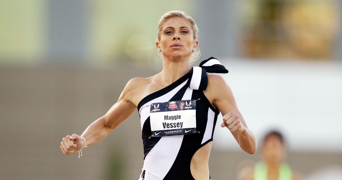 Maggie Vessey's On-The-Track Fashion  Fitness girls, Fit women, Fitness  and sport