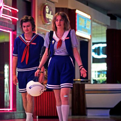 Stranger Things 3- Starcourt Mall Stores, Reviewed – 80s Baby