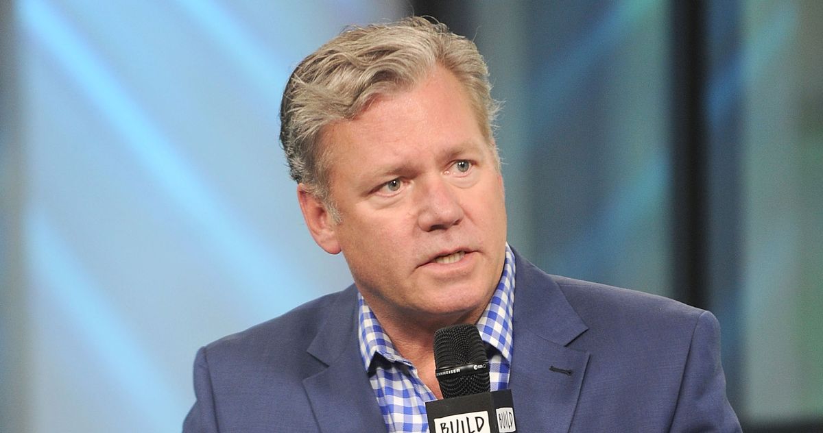 Chris Hansen Invites You to Have a Seat Before Primetime