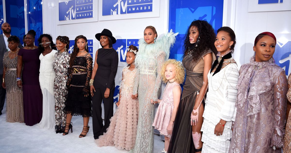 Moms of Gun-Violence Victims Join Beyoncé on the White Carpet at the VMAs