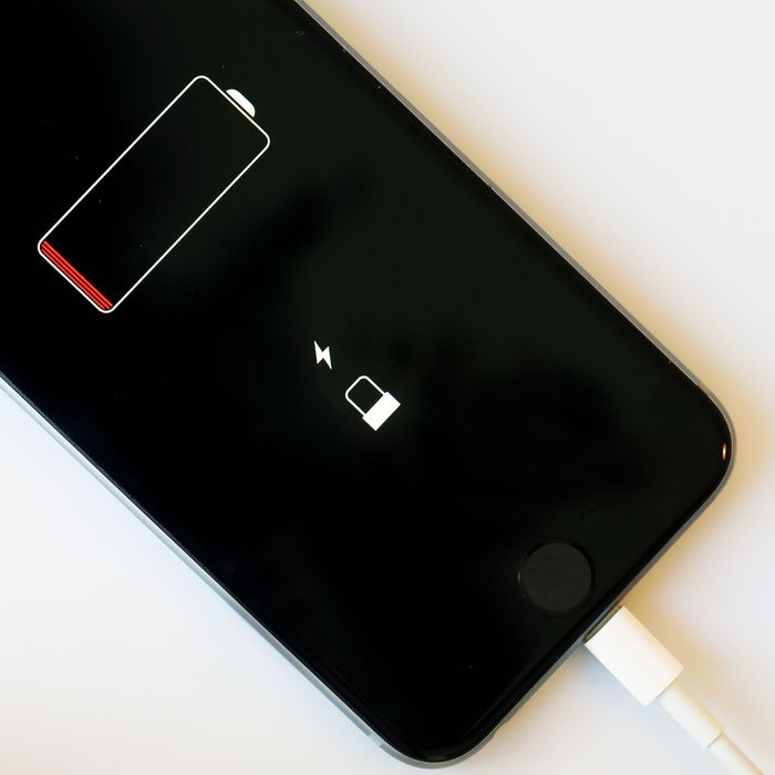 5 cosas que haces mal con tu dispositivo móvil: Dejar que se descargue la batería.