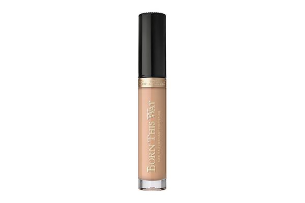Too Faced Born This Way Naturally Radiant Concealer Medium