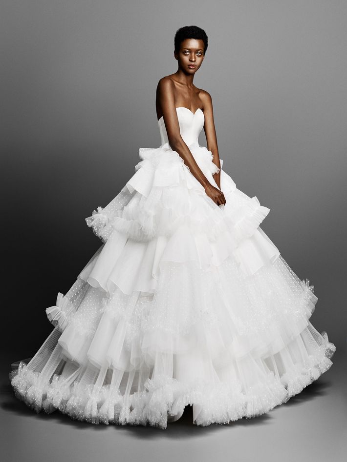 Beautiful Wedding Gowns for Spring 2019