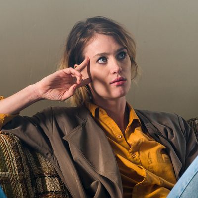 Mackenzie Davis as Cameron Howe - Halt and Catch Fire _ Season 3, Episode 3 - Photo Credit: Tina Rowden/AMC