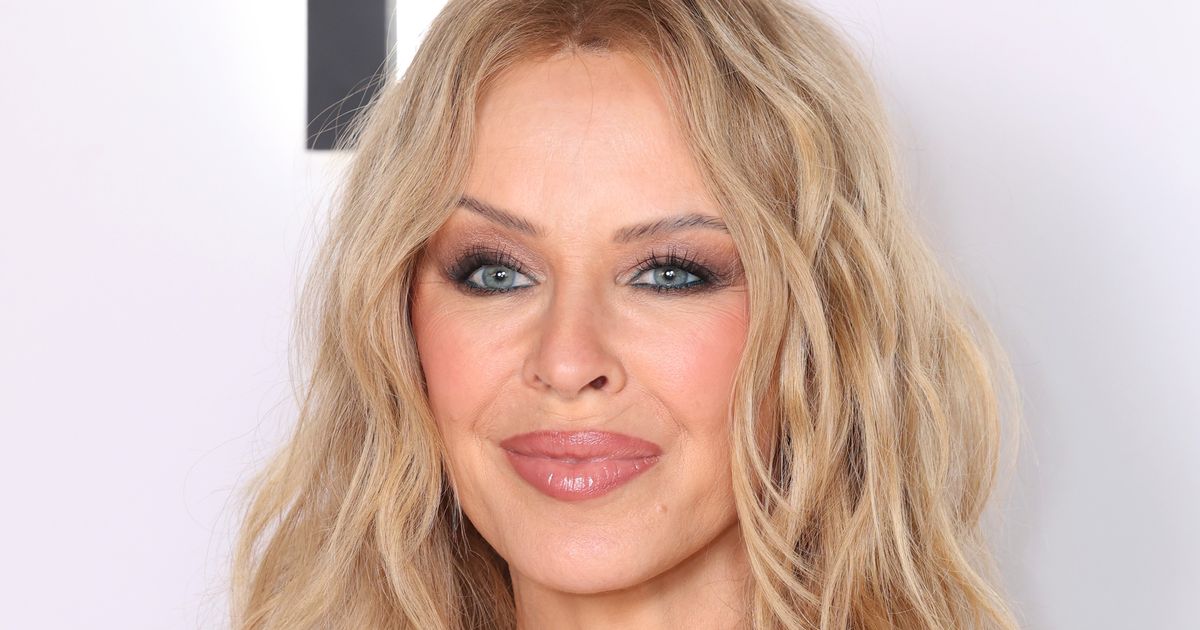 Australian PM Apologizes for Choosing Kylie Minogue in Shag, Marry, Date Game