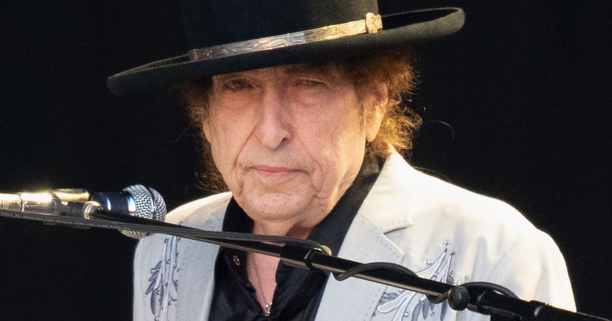 Bob Dylan Rolls Up to Spar With 'Six Bullmastiffs Coming Out of a VW Van'