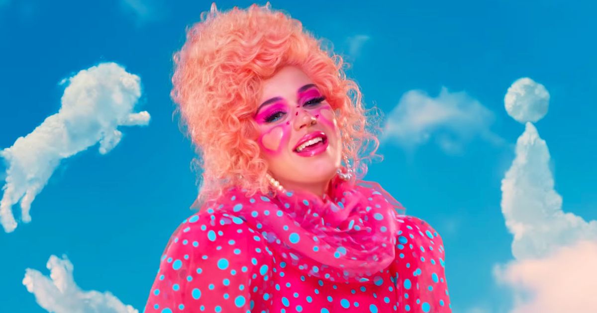Katy Perry’s ‘SMILE’ Music Video Is Only on Facebook: WATCH