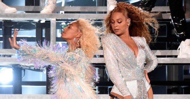 Beyoncé Falls On Coachella Stage During Second Performance