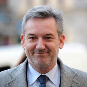 News International chief executive, Tom Mockridge, arrives at the High Court in central London on January 17, 2012, to give evidence at the he Leveson Inquiry. The inquiry is being lead by Lord Justice Leveson and is looking into the culture, practice and ethics of the British press in the wake of the phone-hacking scandal. AFP PHOTO / CARL COURT (Photo credit should read CARL COURT/AFP/Getty Images)