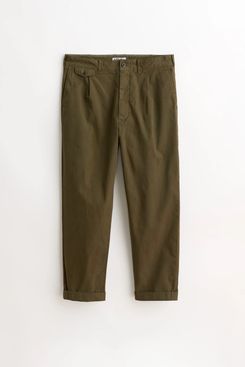 Alex Mill Standard Pleated Pant in Chino