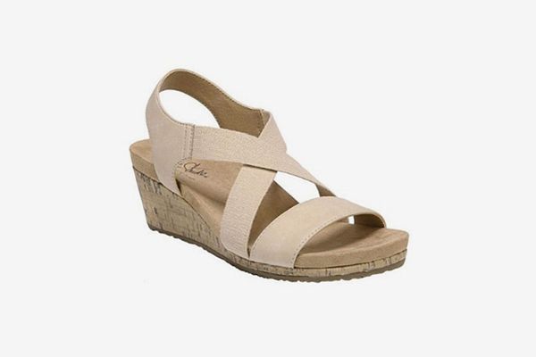 Best wedge sandals for best sale wide feet