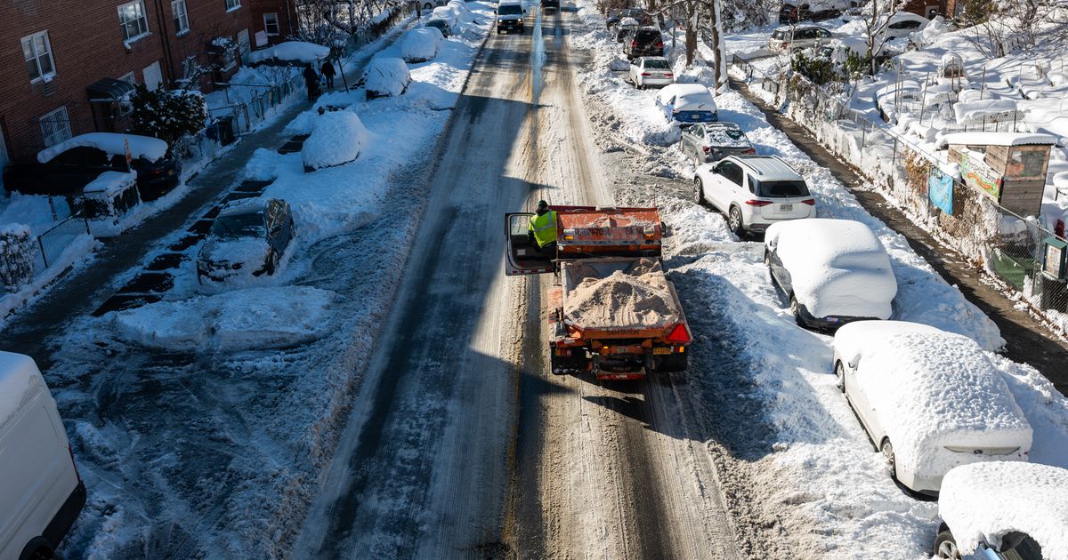 12:40 p.m. weather weather Haven’t Had Enough Snow? You May Be in Luck! By Nia Prater On the heels of two major storms, meteorologists are monitoring yet more chances for precipitation in NYC.