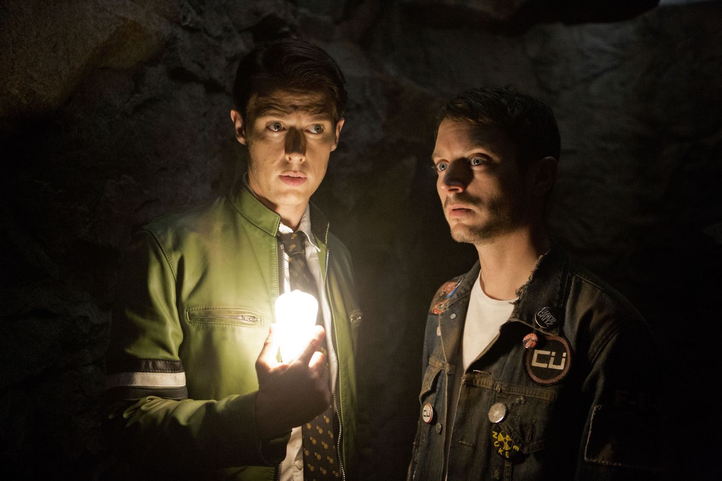 257 – Dirk Gently's Holistic Detective Agency (TV Series 2016– ) –  TimeSpace Warps