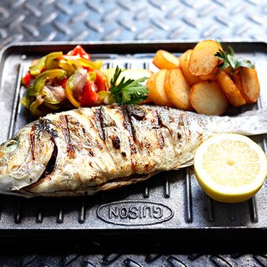 Fish of the day "a la Bibiana" (garlic, vinegar, guindilla pepper, and virgin olive oil) with potatoes "a lo pobre"
