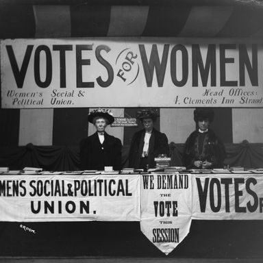 Gallery: Early Photos of Suffragettes