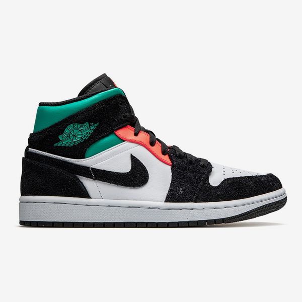 Air Jordan 1 Mid SE