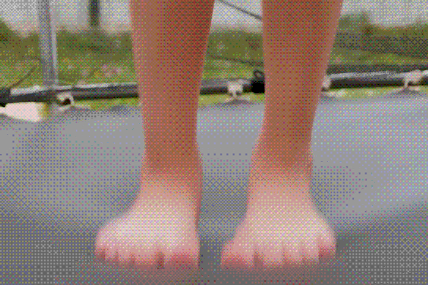 I Bought a Mini Trampoline to Work Out in My Apartment, and It's the Best |  Glamour, image size:1440x960