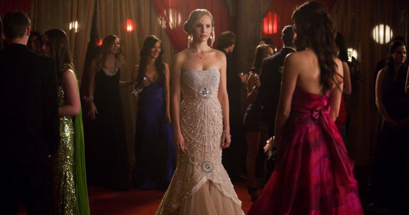 New behind-the-scenes shots from The Vampire Diaries masquerade ball  episode!