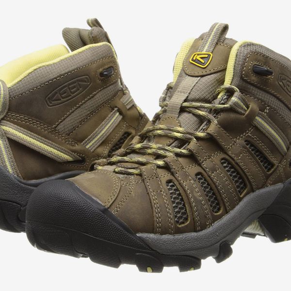 best hiking shoes budget