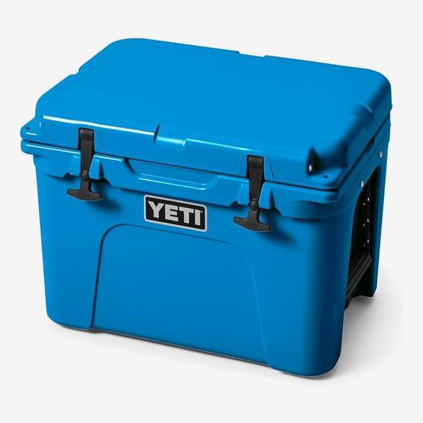 Yeti Tundra 35 Cooler (Big Wave Blue)