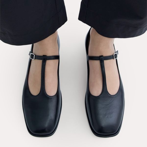 Everlane The Leather T-Strap Flat