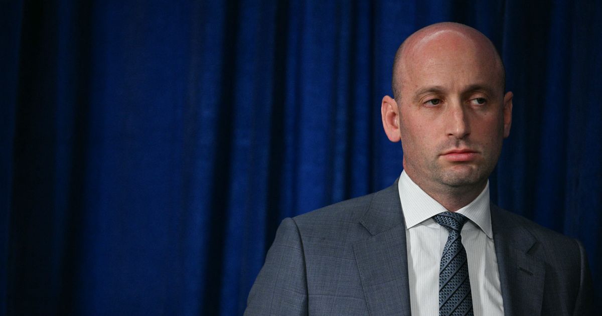 5:01 p.m. early and often early and often Trump’s ‘Best Issue’ Has Turned Into a Huge Weakness By Ed Kilgore The backlash to Trump’s brutal immigration-enforcement tactics is so bad that even he wants to shift the conversation back to…