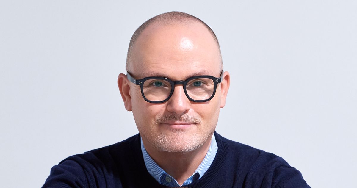 Peter Philips’s Makeup Inspirations Are TikTok and Mickey Mouse