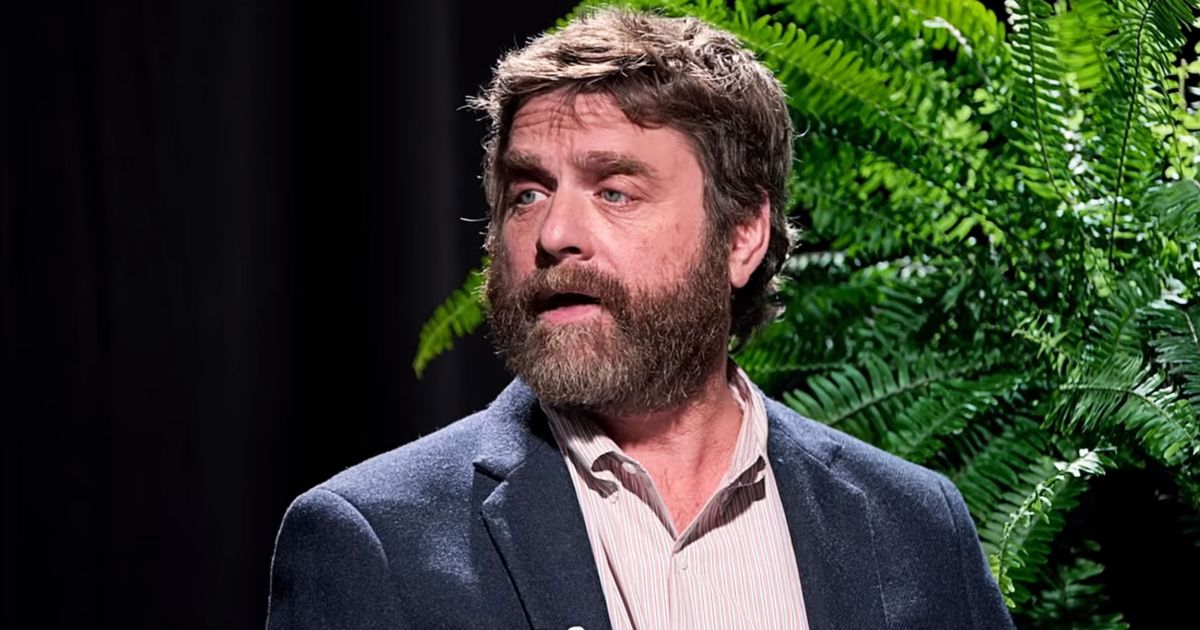 2つのシダの間：映画予告編：Zach Galianakisは私たちの新しいWalter Cronkiteです