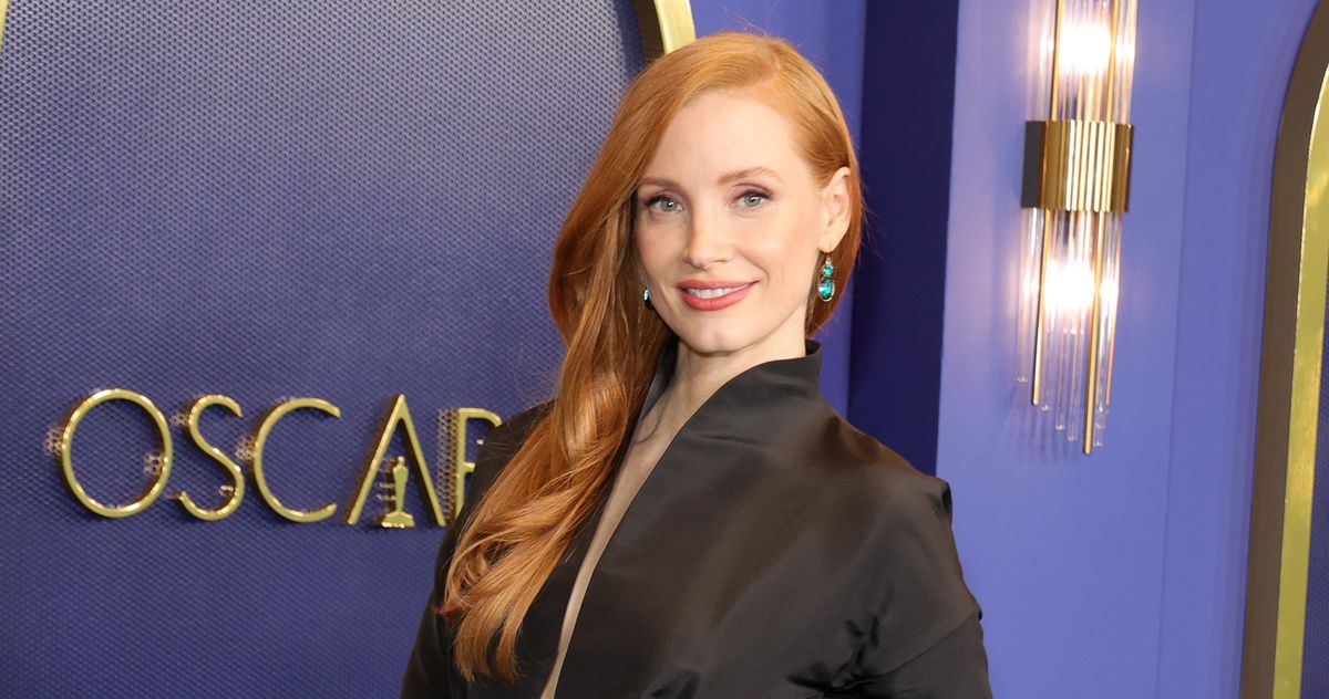 Jessica Chastain May Skip Oscars Red Carpet for Makeup Award